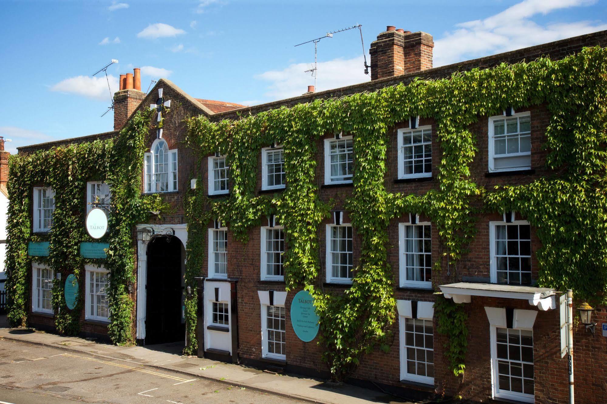 The Talbot Inn Γουόκινγκ Εξωτερικό φωτογραφία